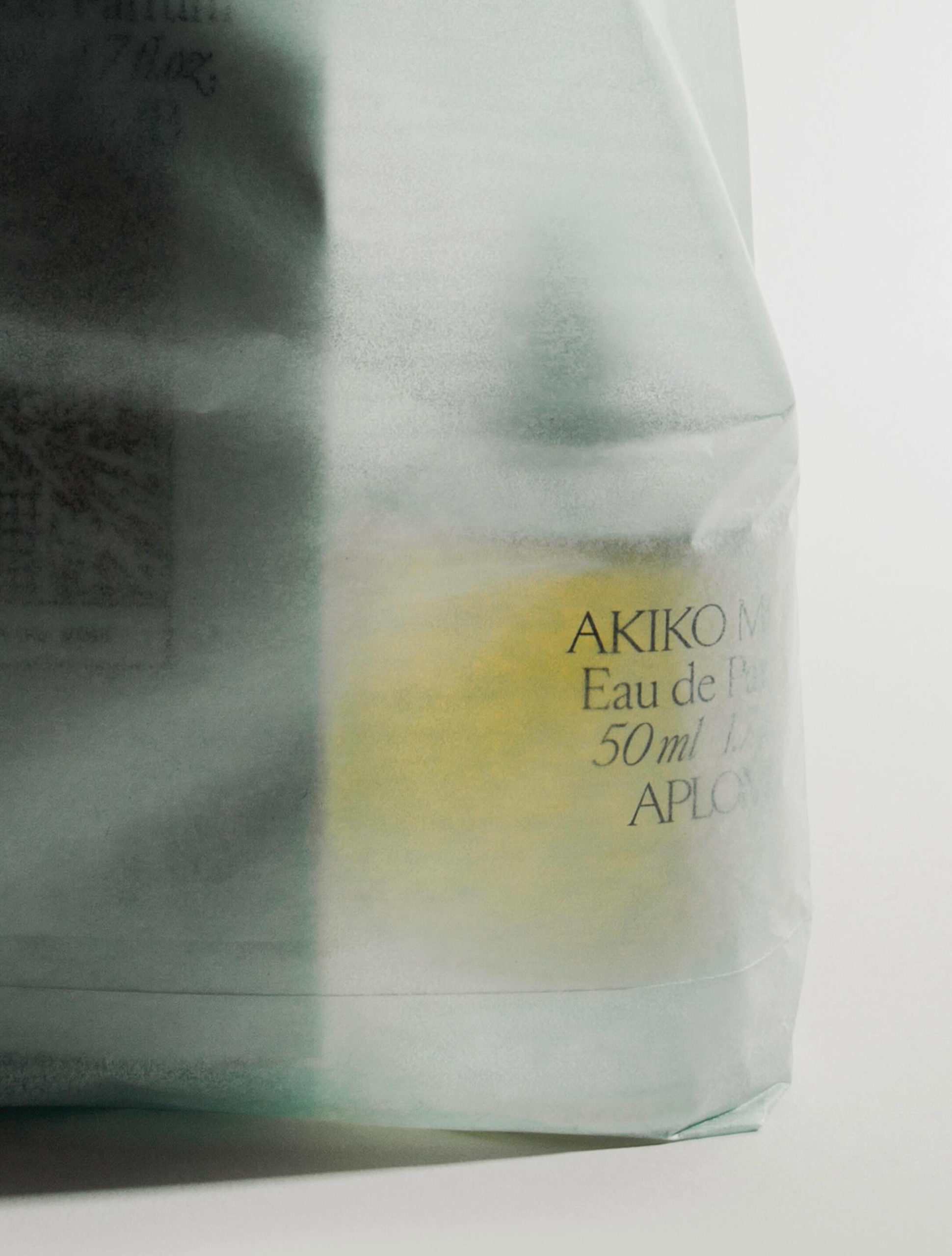 Aplomb material detail